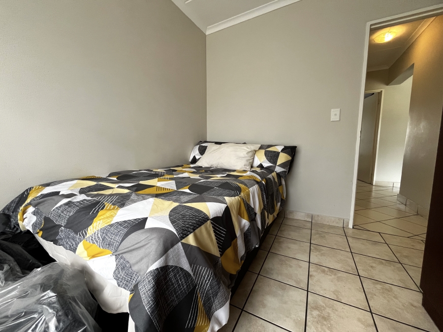 To Let 2 Bedroom Property for Rent in Burgundy Estate Western Cape
